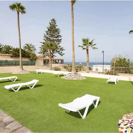 Vistamar Blue * 阿罗纳